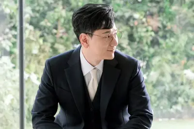 '나는 솔로' 19기 영수, 이렇게 잘생겨도 돼? 깜짝 결혼 커플 발표