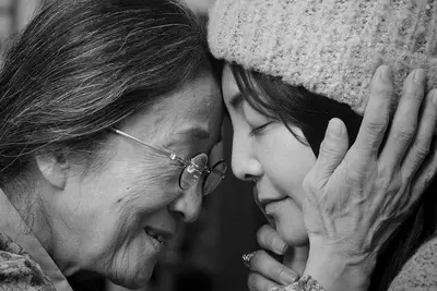 [28회 SIWFF] '아카시' 밴쿠버의 이방인, 고향의 낯선 평온을 마주하다