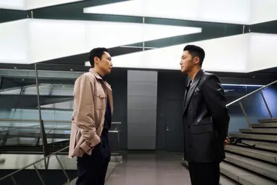 [리뷰+후기] '타짜 벨제붑의 노래' 추석 흥행 공식 충실히 따랐다…쿠키 영상은?