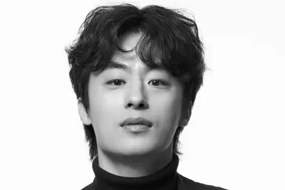 '동료에서 연인으로'… 구교환·이옥섭, 이미 4년 차 '법적 부부'