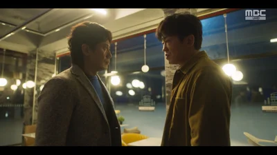 [간(看)보기] 범죄 스릴러와 코믹 액션 사이…아직은 2% 부족한 '오십프로'