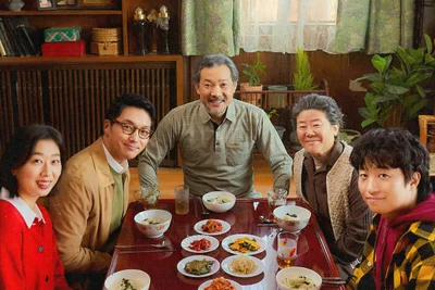 [리뷰+후기] 세로 화면에 담긴 감동…자극 없이 파고드는 '아버지의 집밥'