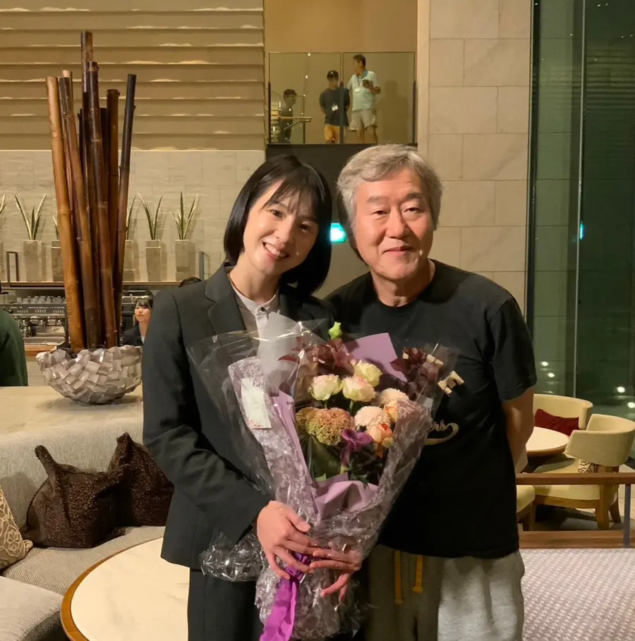 '협상의 기술'에 출연했던 미야우치 히토미가 안판석 감독님과 찍은 사진을 공개하며 추모의 글을 올렸다. / 사진=미야우치 히토미 인스타그램
